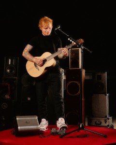 240813_EdSheeran_Busker0771_4x5.jpg