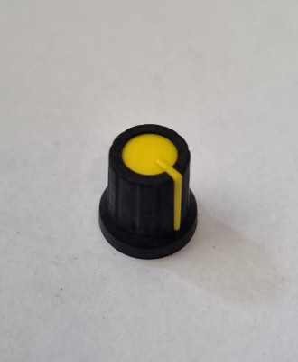 Knob (yellow) zwart geel dik 