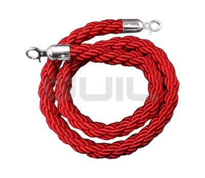 1.5 m PLAITED RED ROPE WITH CHROMED SPRING CARBINE HOOKS