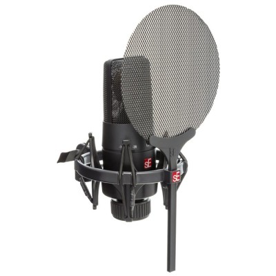 Se Electronics X1S VOCA LPACK - Microfoonbundel bestaande uit: X1S studiomicrofoon en Isolation pack