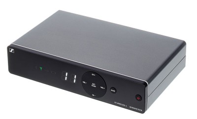 Table top receiver with internal antennas and NT 12-5 CW power supply